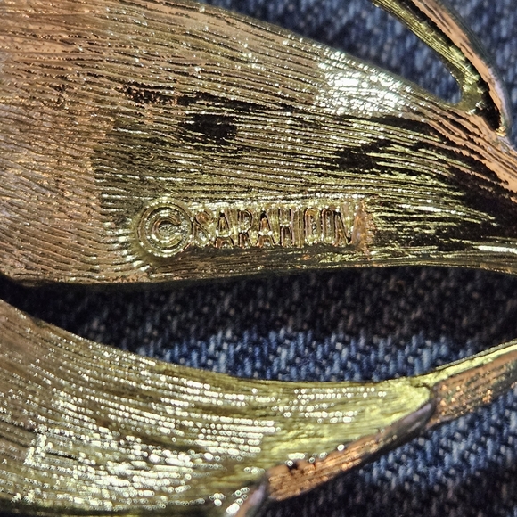 Vintage Fantasy Sarah Coventry Large Faux Pearl Goldtone Flower Pin Brooch - Picture 2 of 5